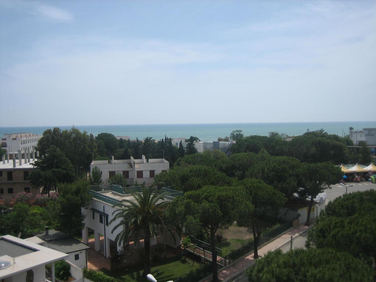 Hotel Kennedy Metaponto Bagian luar foto